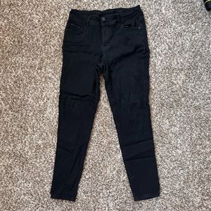 Black Skinny Jeans